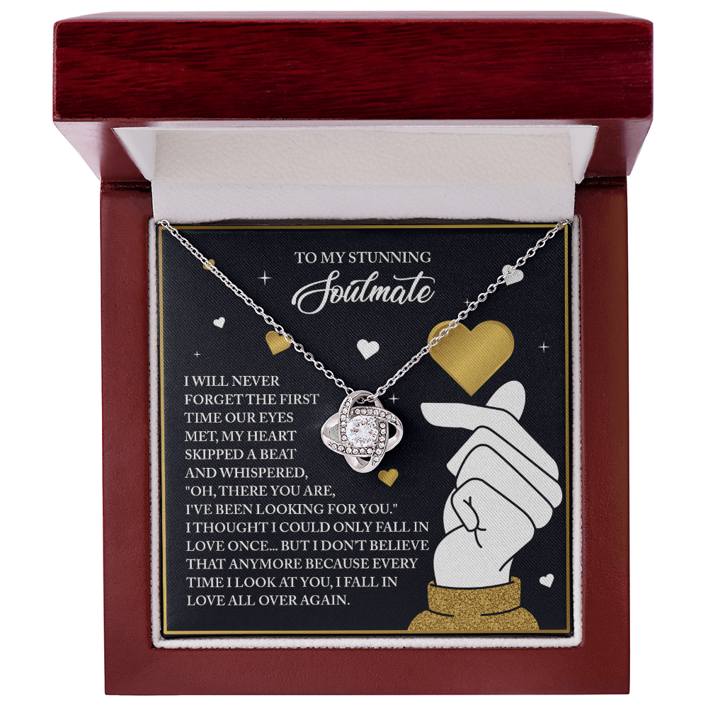 Soulmate-Look At You Necklace